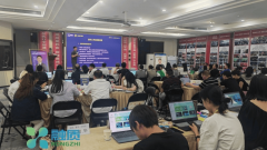 选择笼盖从案牍生成到视觉设想的全链赋能课程